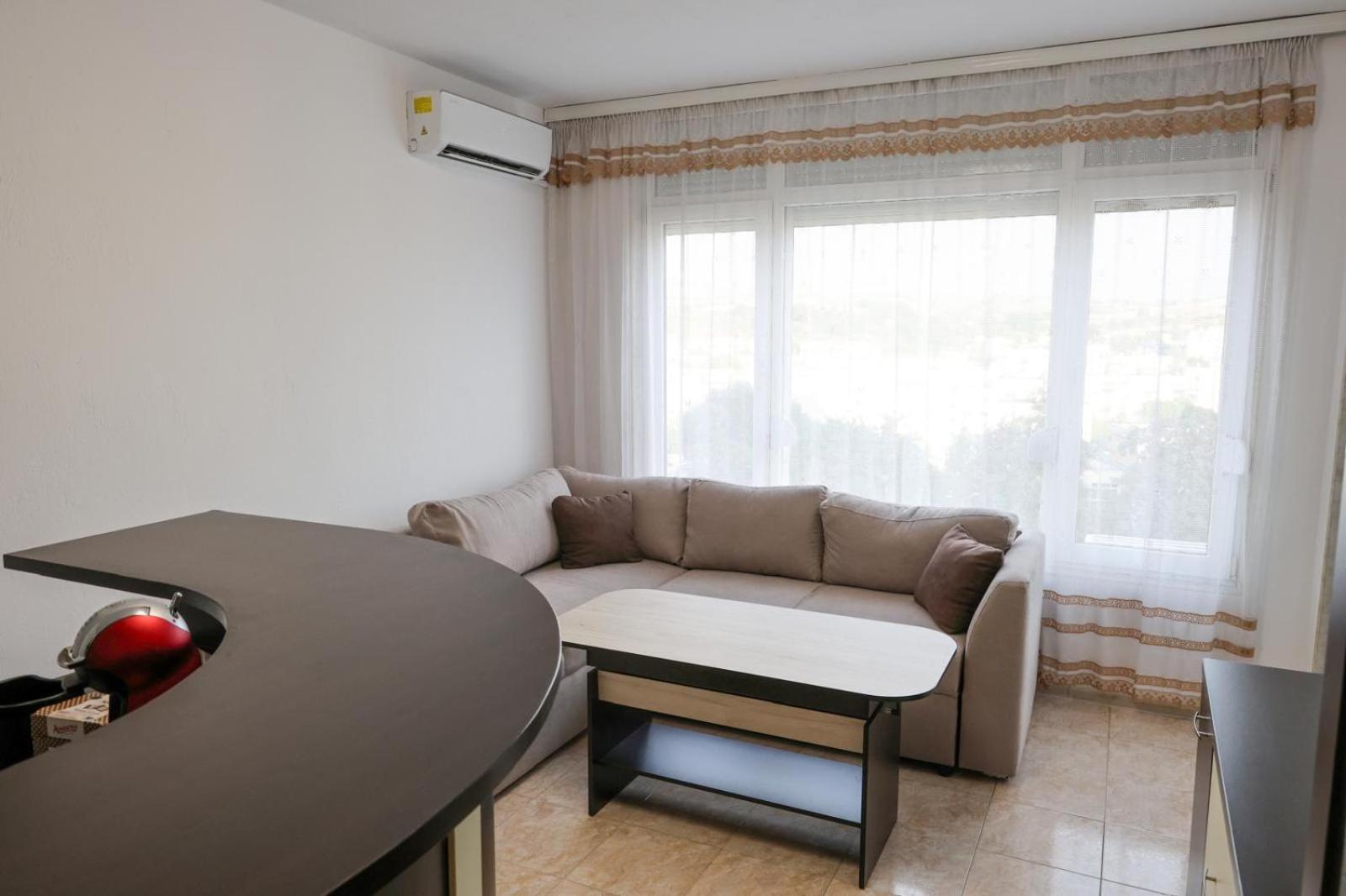 Kris Apartment ซันดันสกี ภายนอก รูปภาพ