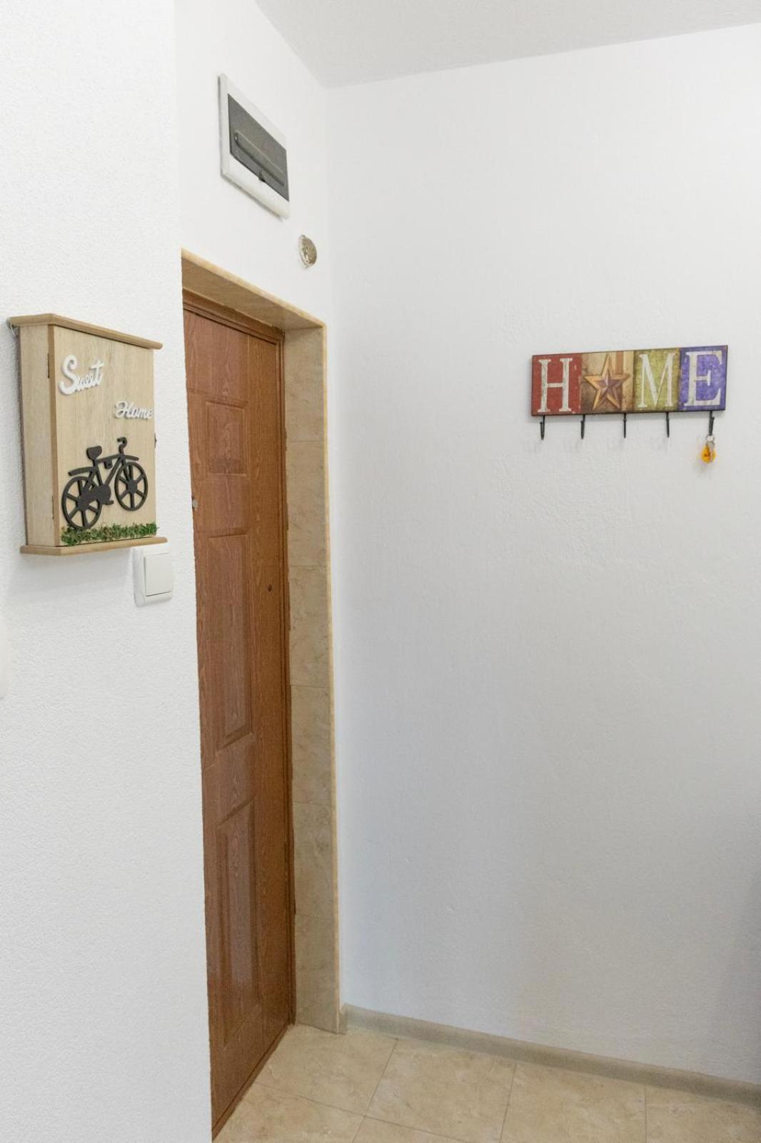Kris Apartment ซันดันสกี ภายนอก รูปภาพ