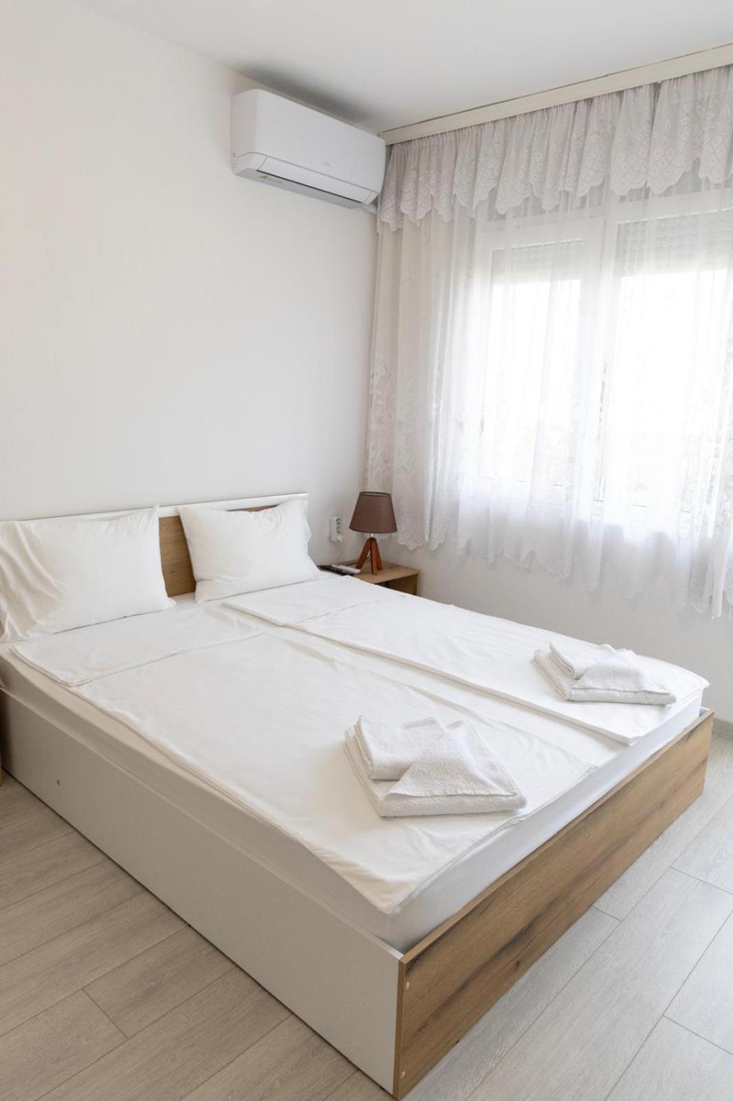 Kris Apartment ซันดันสกี ภายนอก รูปภาพ